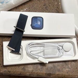 Apple Watch Charger with dark blue 45mm Band